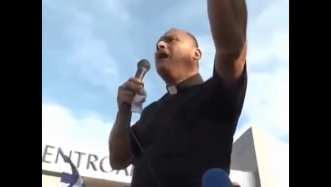 Ditadura de Ortega prende padre em Manágua; já são nove religiosos detidos este ano